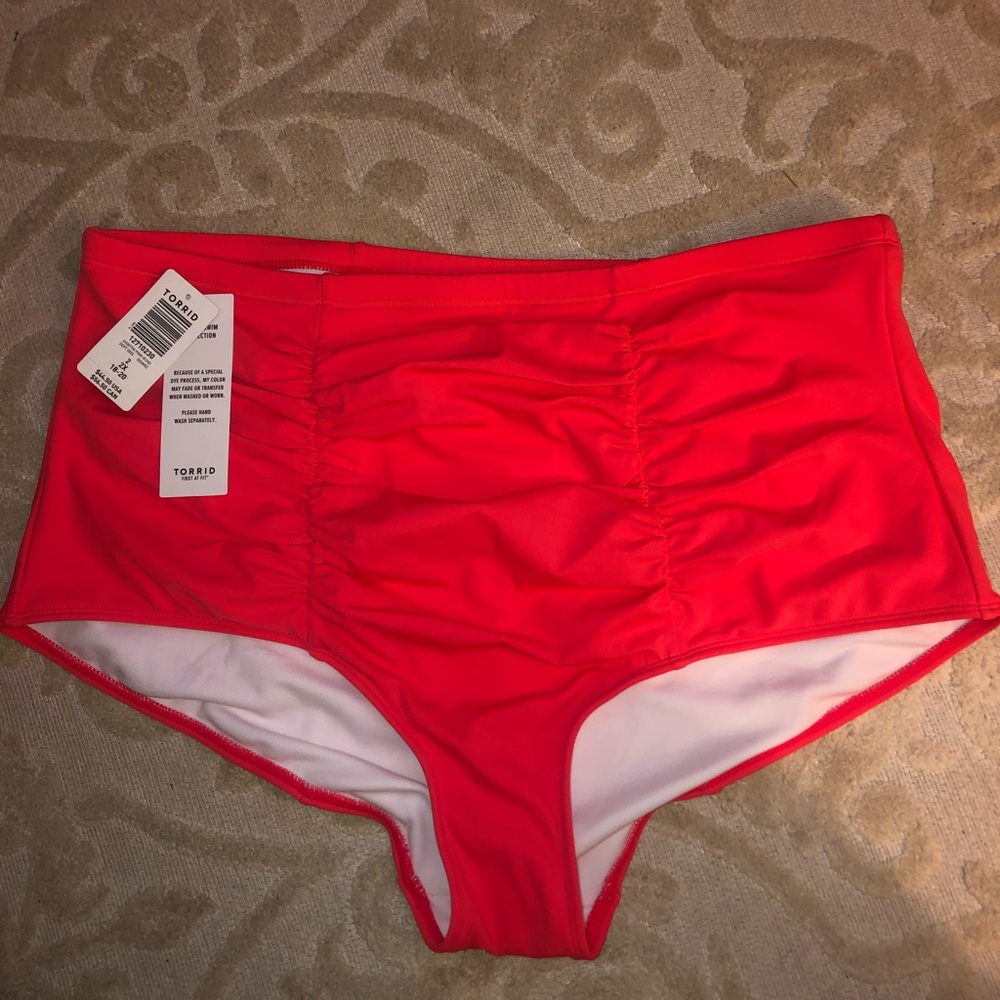 NWT torrid swim bottoms